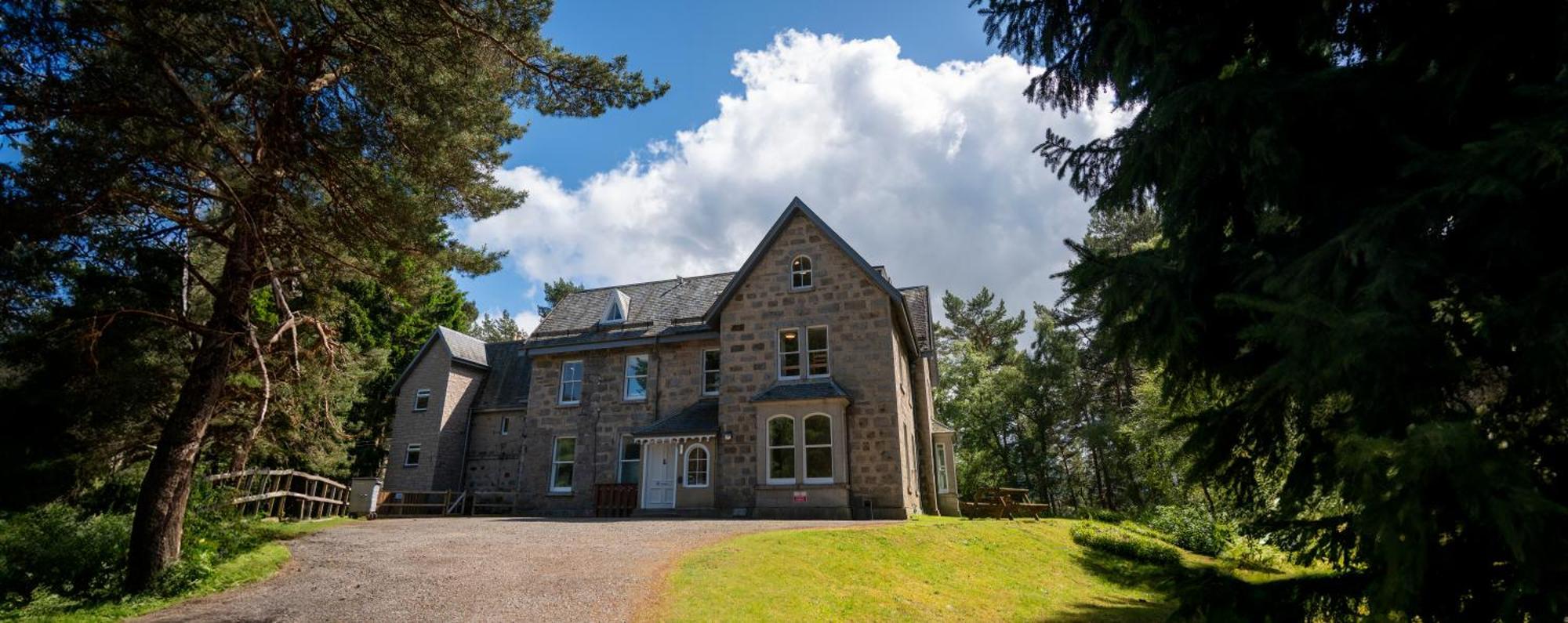 Braemar Youth Hostel 외부 사진